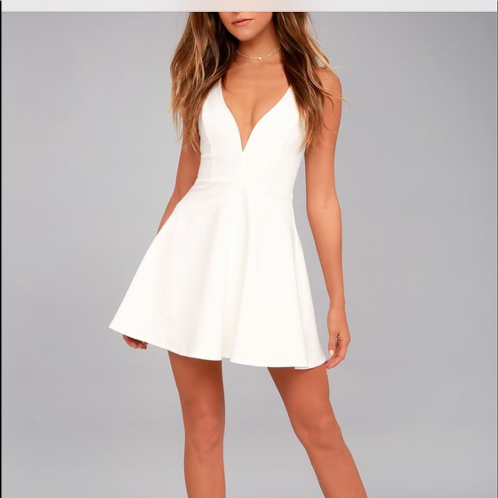 Never worn white Lulu’s mini dress!!